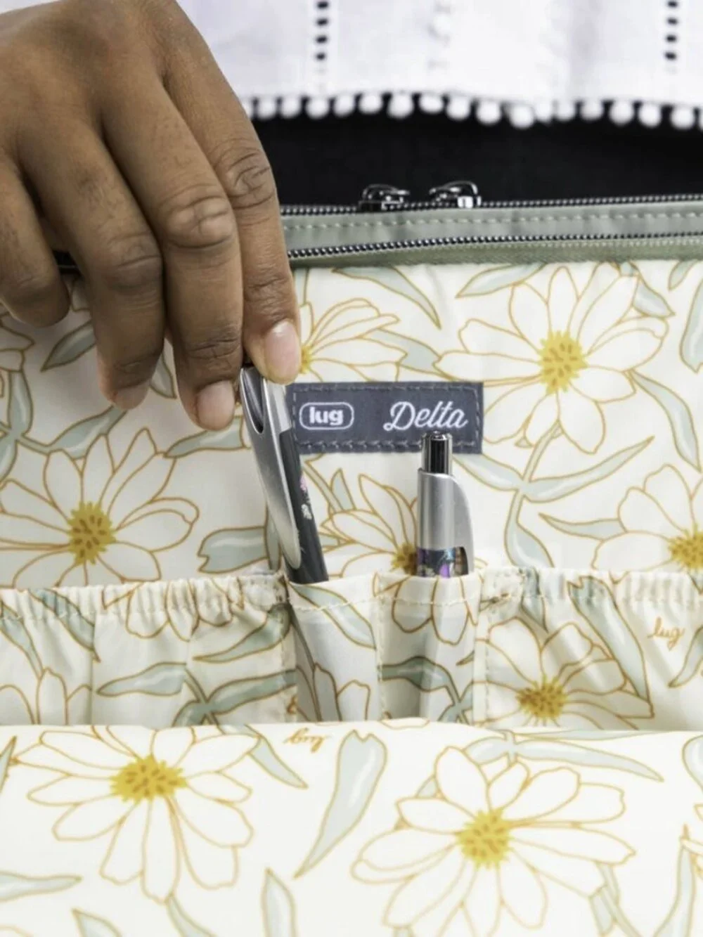 LUG - Delta Laptop Case in Sage Green